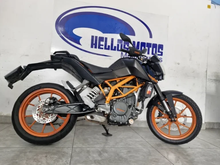 D_NQ_NP_2X_806233-MLB89902199818_082025-F-ktm-duke-390
