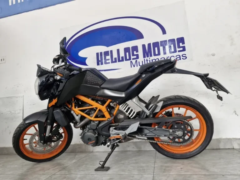 D_NQ_NP_2X_888573-MLB89902199816_082025-F-ktm-duke-390